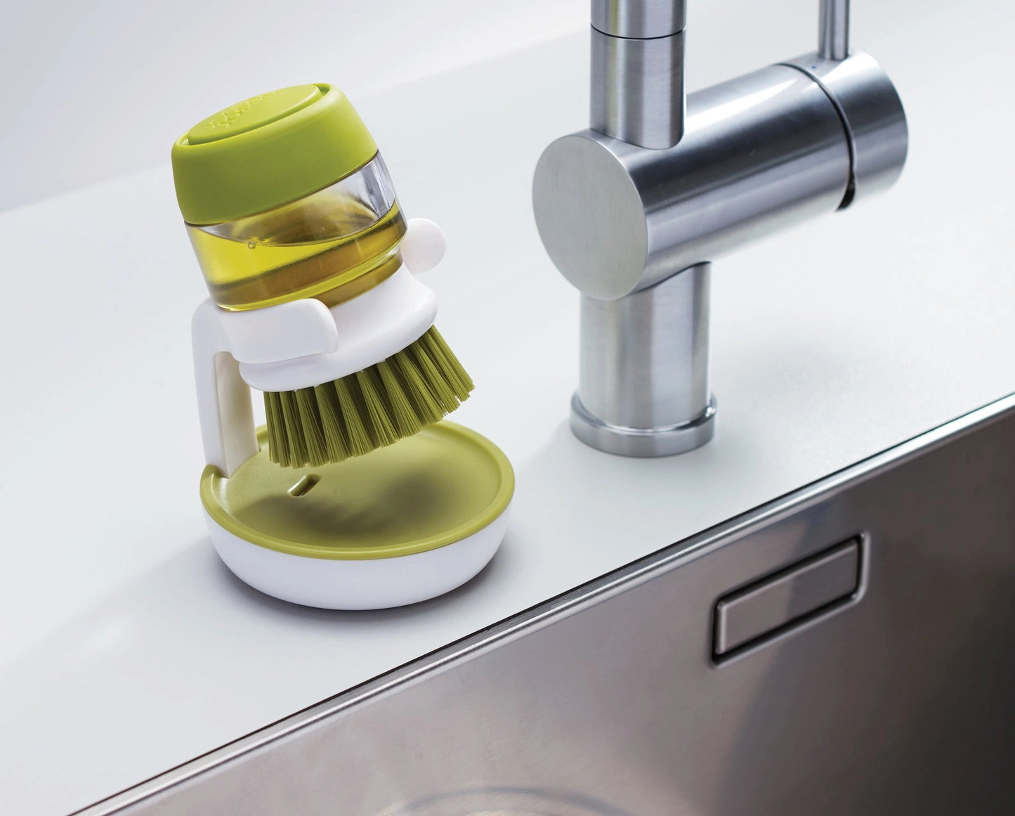 CleanBrush™ - Spülbürste mit Seifenspender